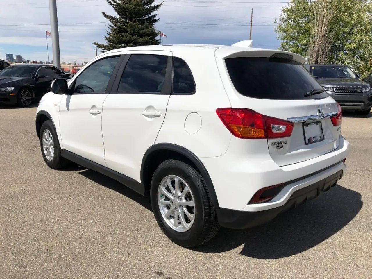 2018 Mitsubishi RVR SE-4