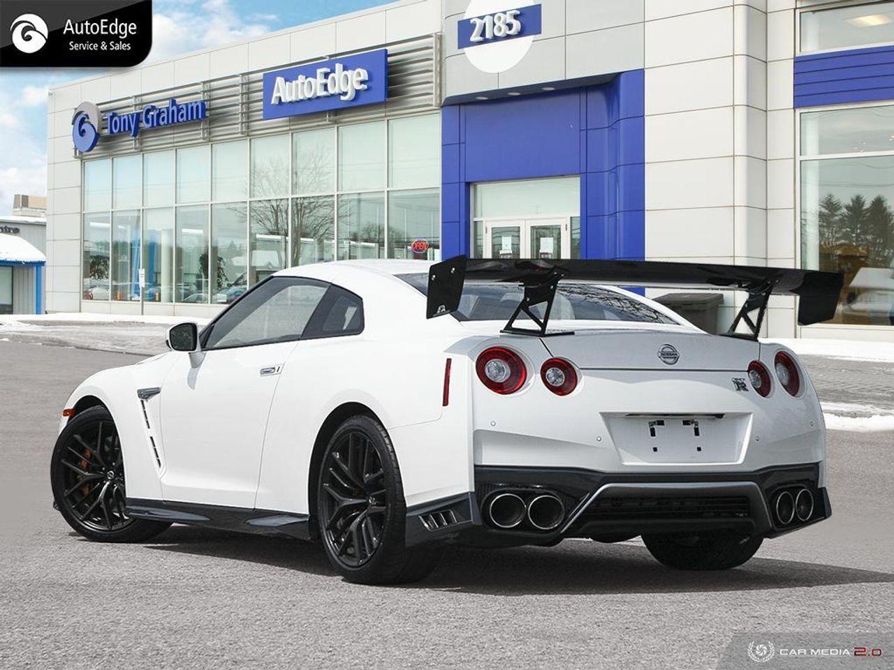 2018 Nissan GT-R Premium-3