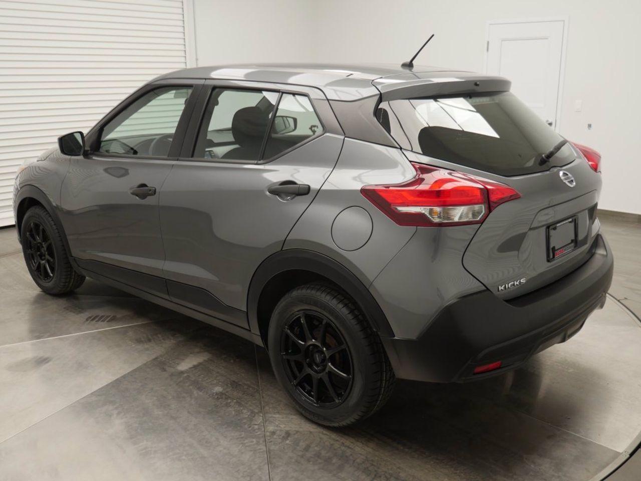 2018 Nissan Kicks S-4