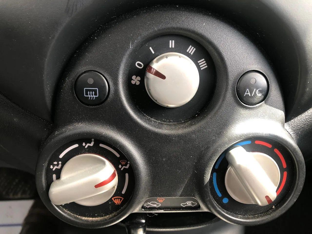2018 Nissan Micra Base-3