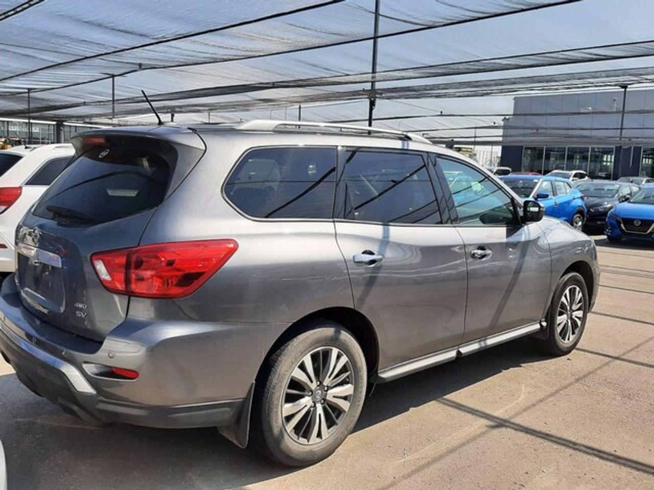 2018 Nissan Pathfinder Platinum-3