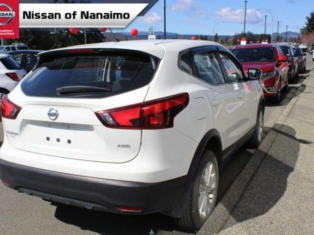 2018 Nissan Qashqai S-2