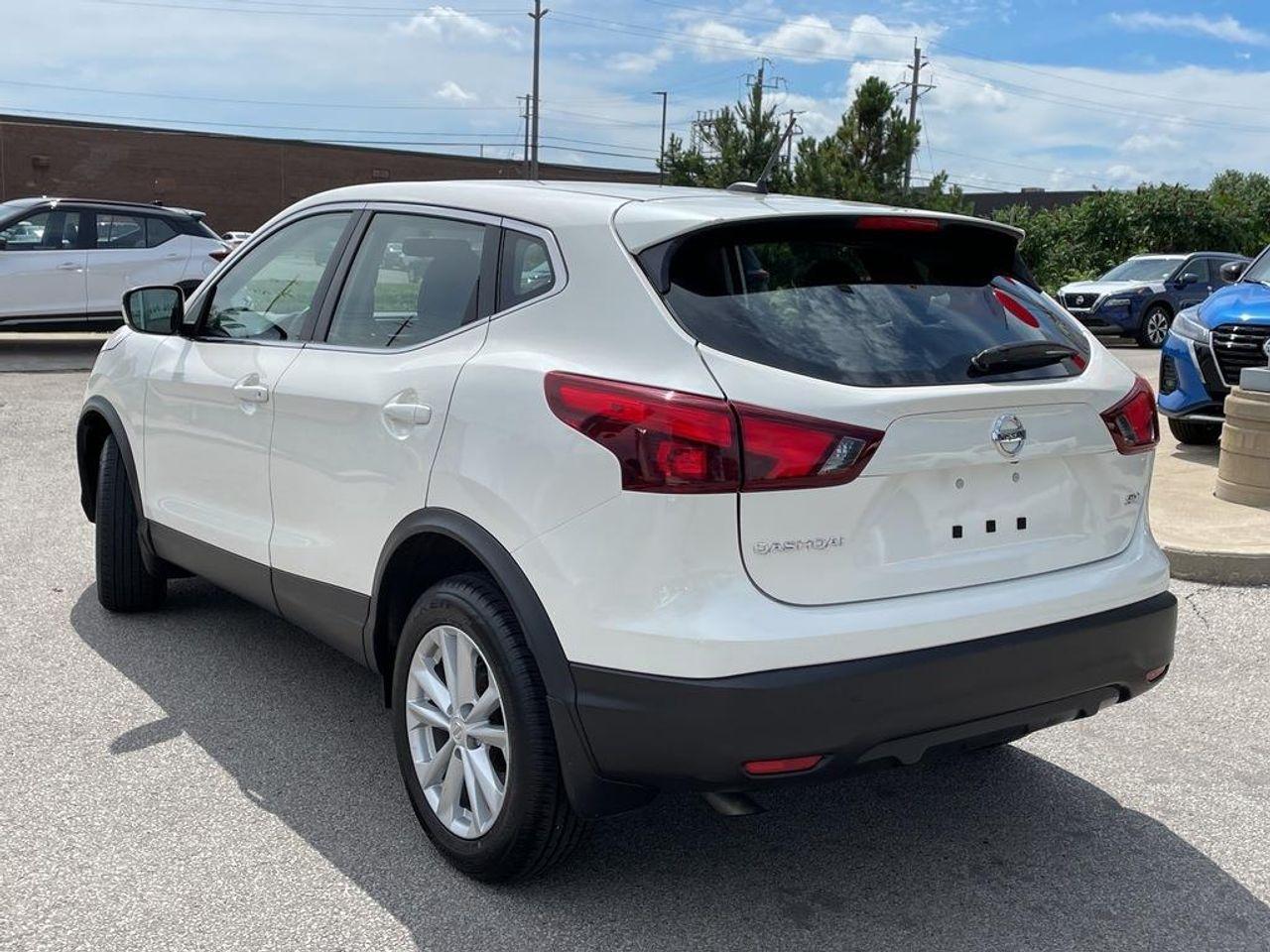 2018 Nissan Qashqai S-3