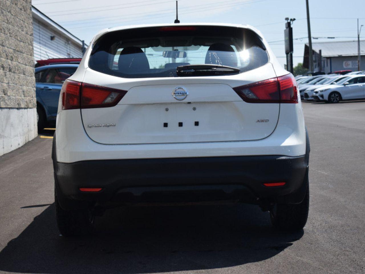 2018 Nissan Qashqai S-4