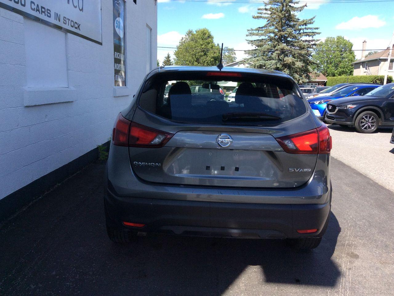 2018 Nissan Rogue Sport S-3
