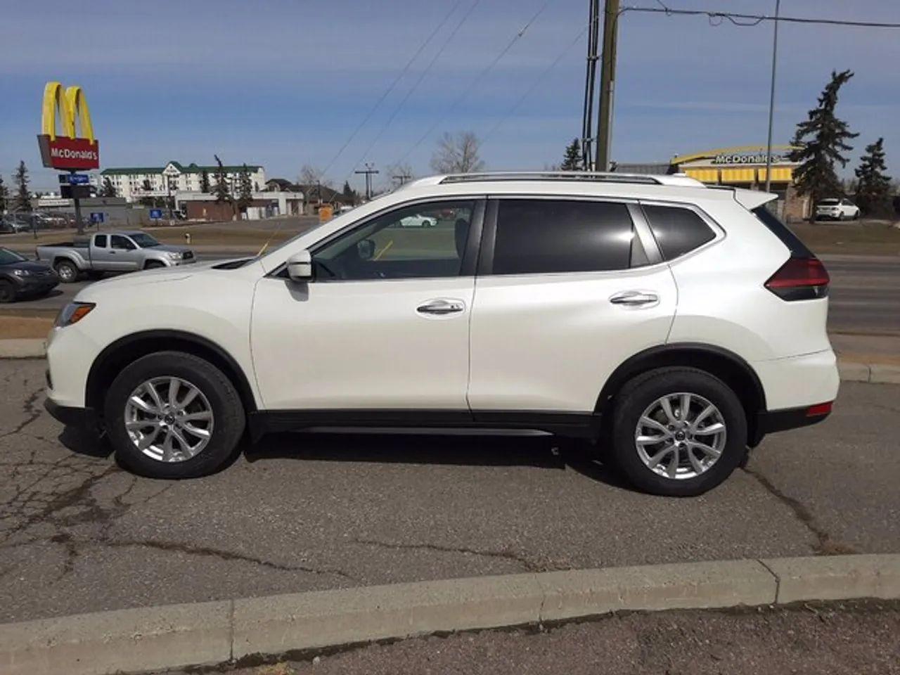 2018 Nissan Rogue S-1