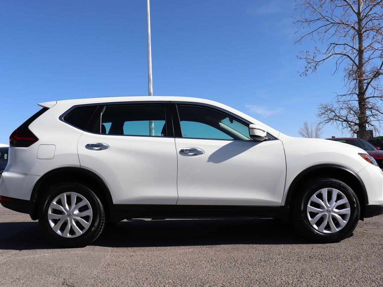 2018 Nissan Rogue S-4