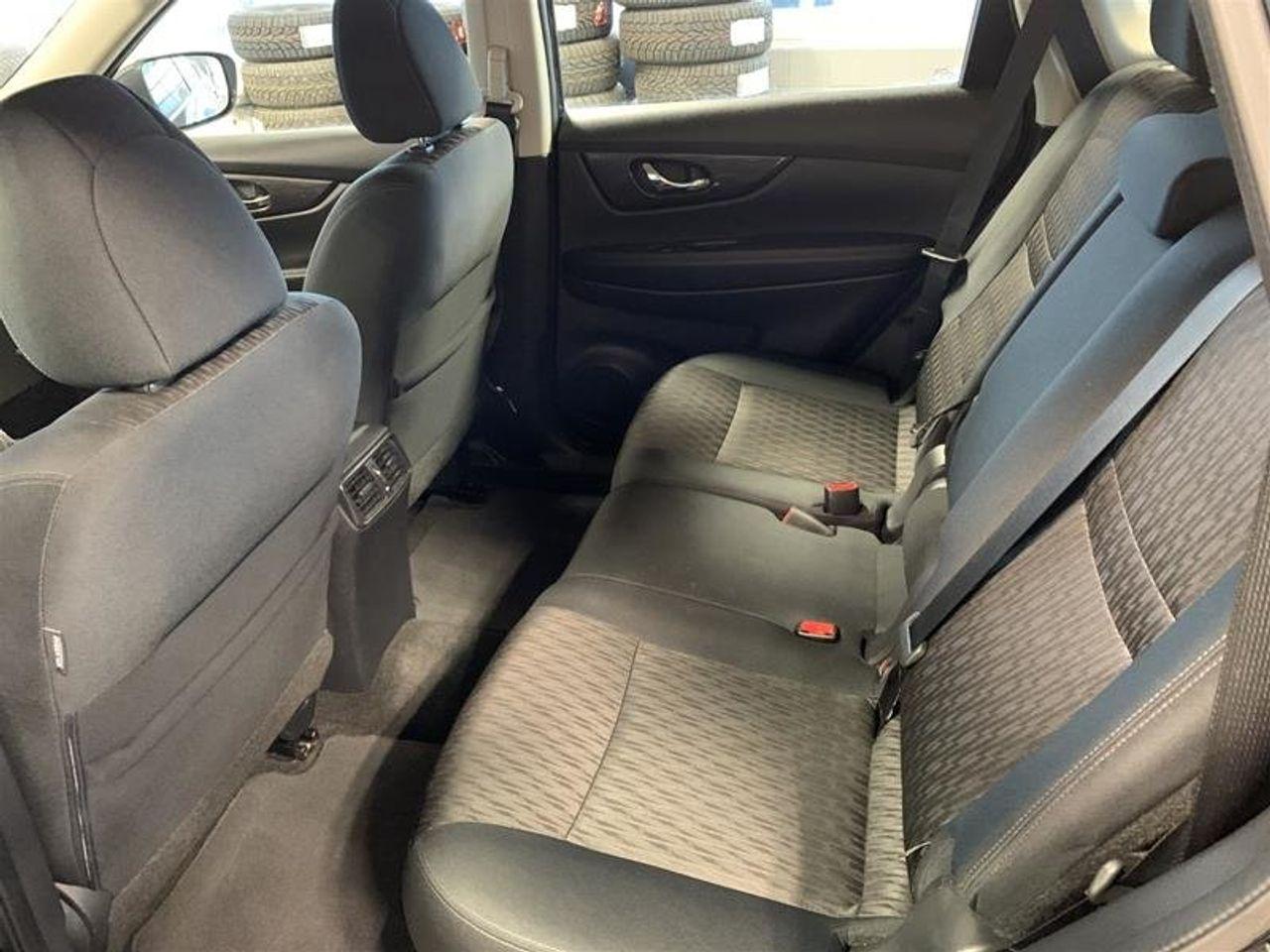 2018 Nissan Rogue S-4