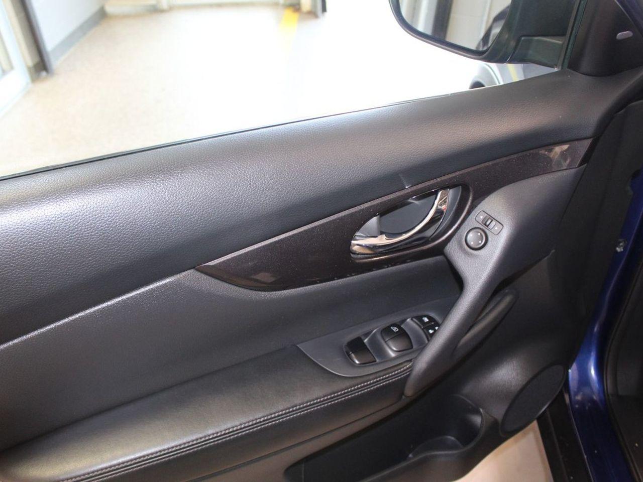 2018 Nissan Rogue S-2
