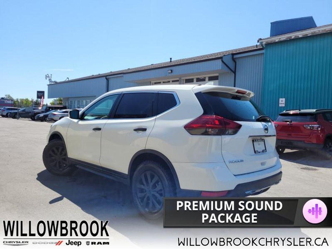 2018 Nissan Rogue S-3