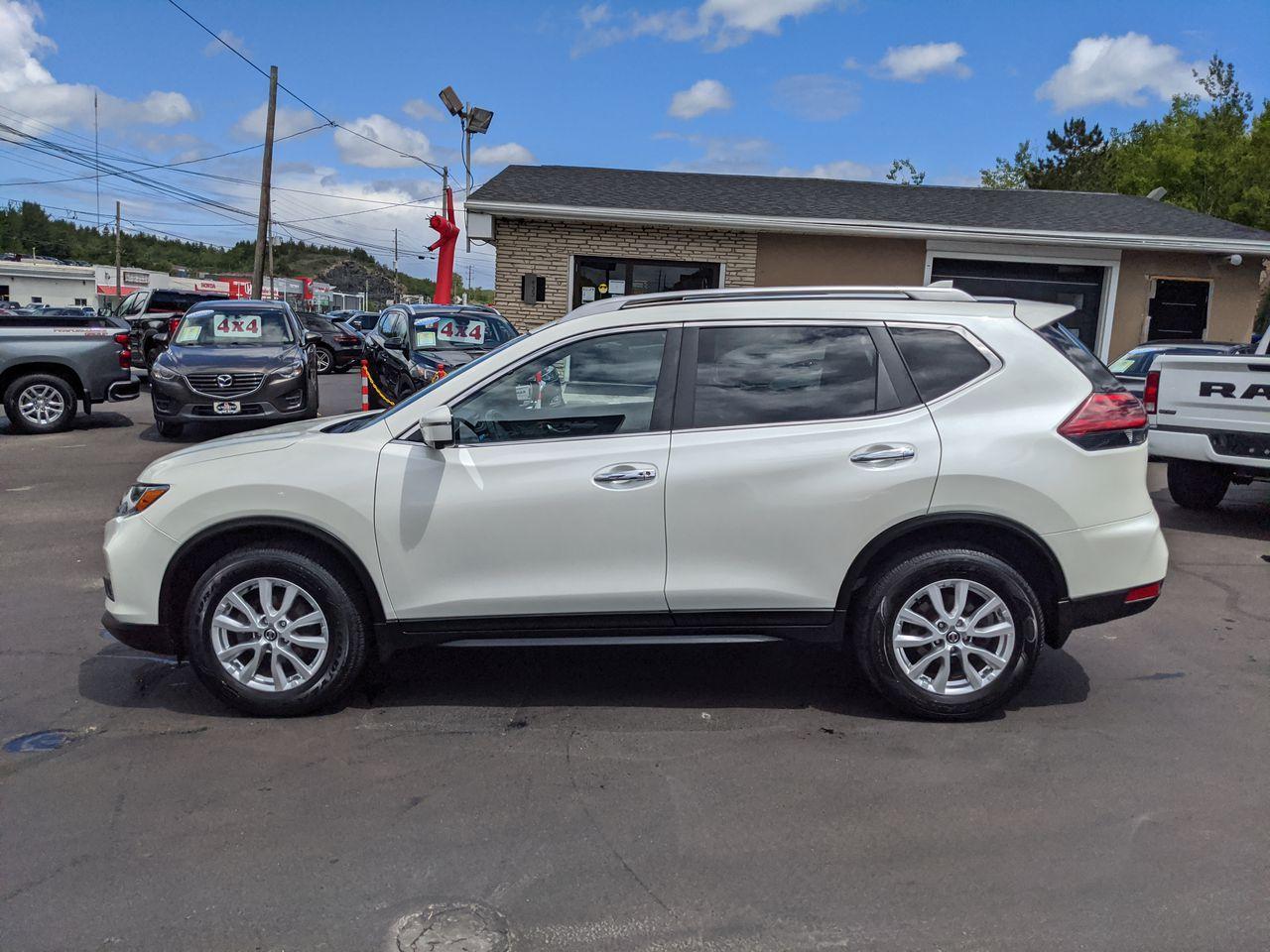 2018 Nissan Rogue S-1