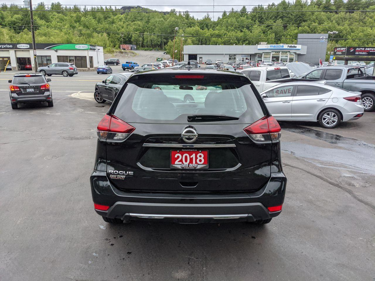 2018 Nissan Rogue S-4