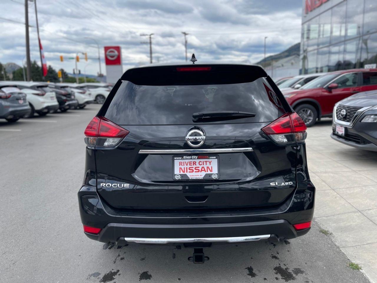 2018 Nissan Rogue S-3