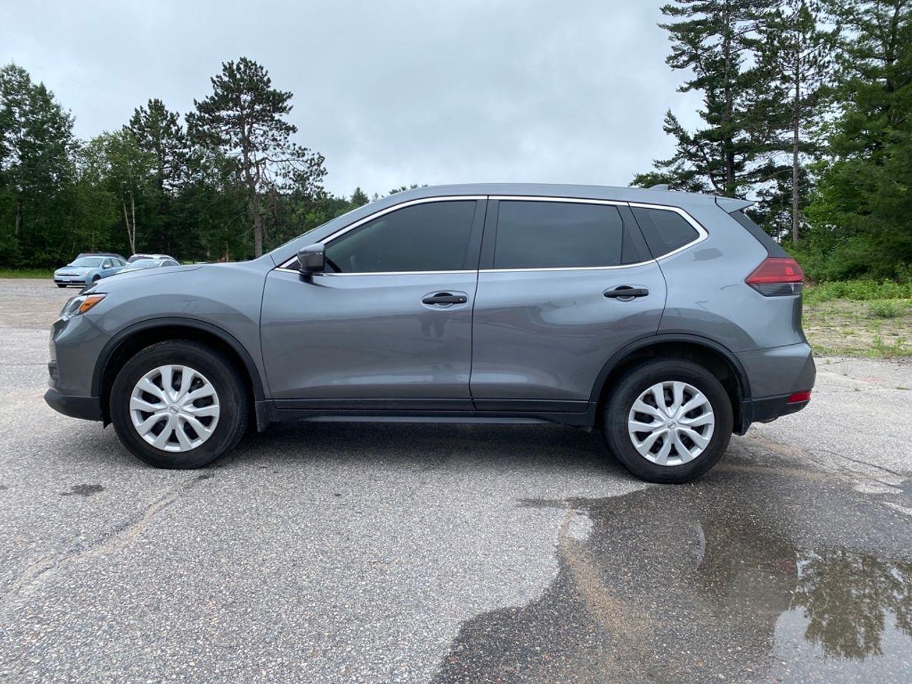 2018 Nissan Rogue S-1