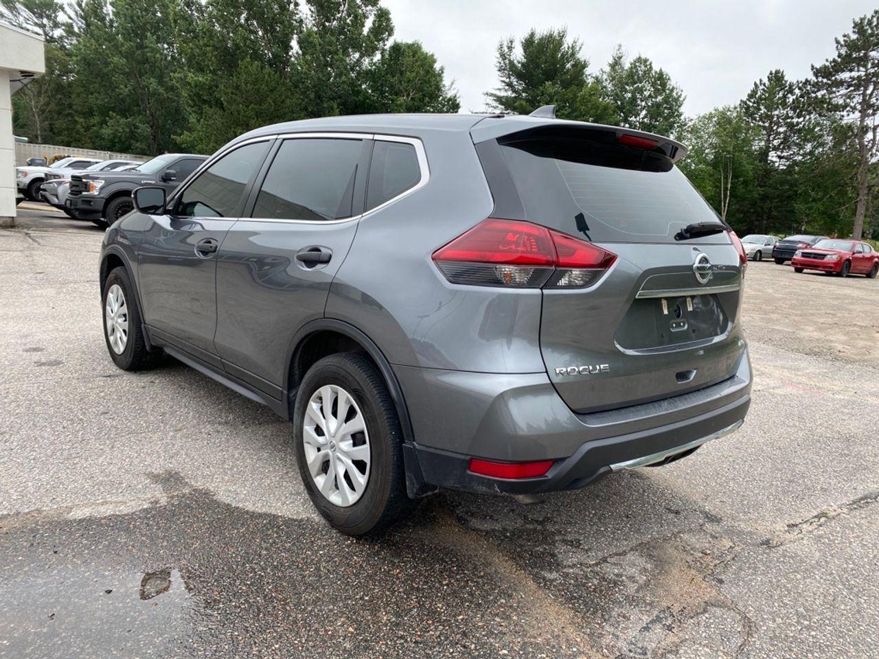 2018 Nissan Rogue S-2