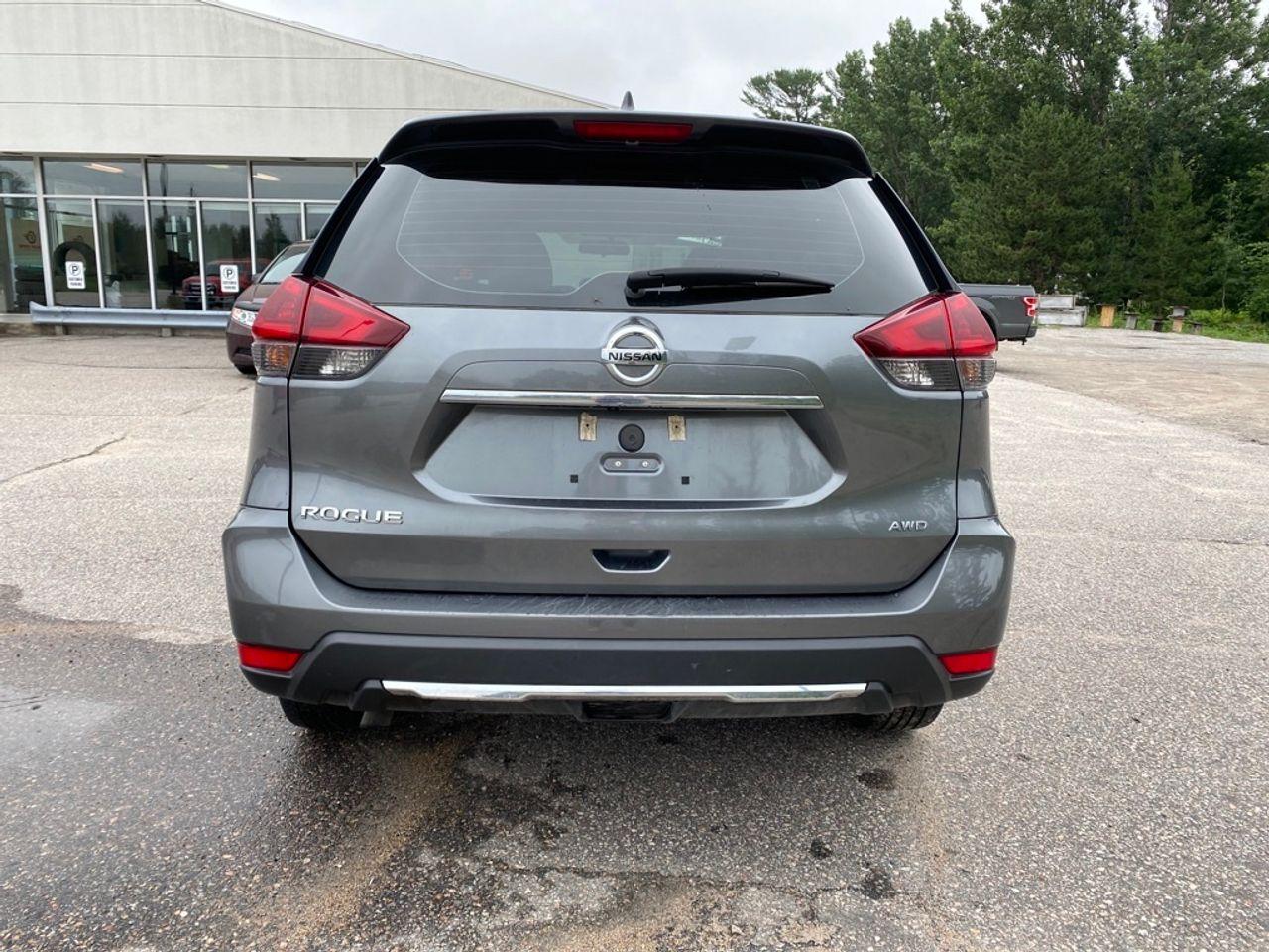 2018 Nissan Rogue S-3