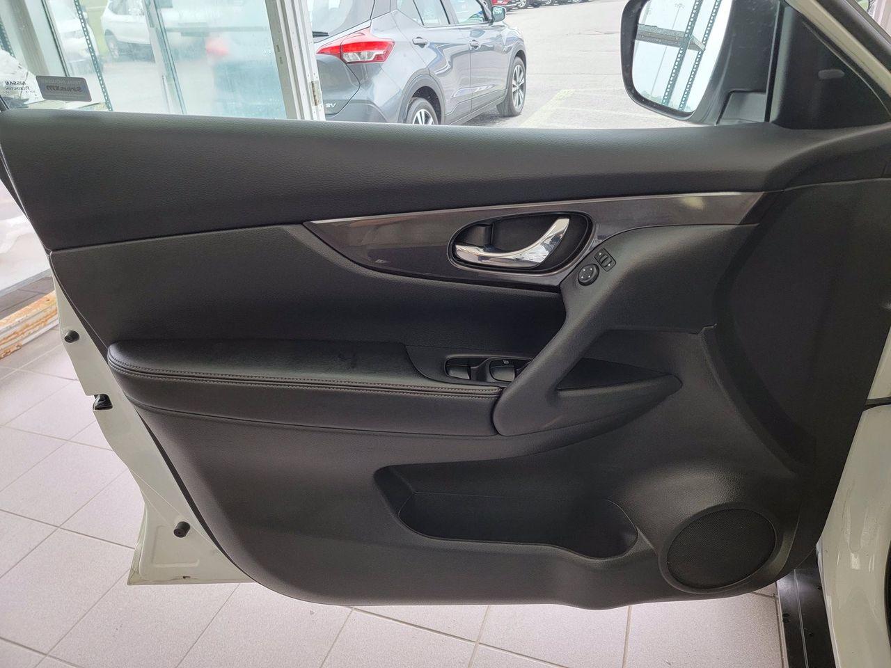 2018 Nissan Rogue S-4