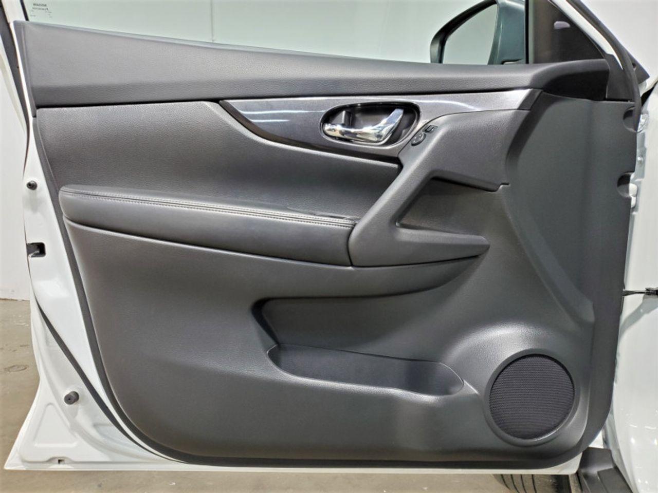2018 Nissan Rogue S-3