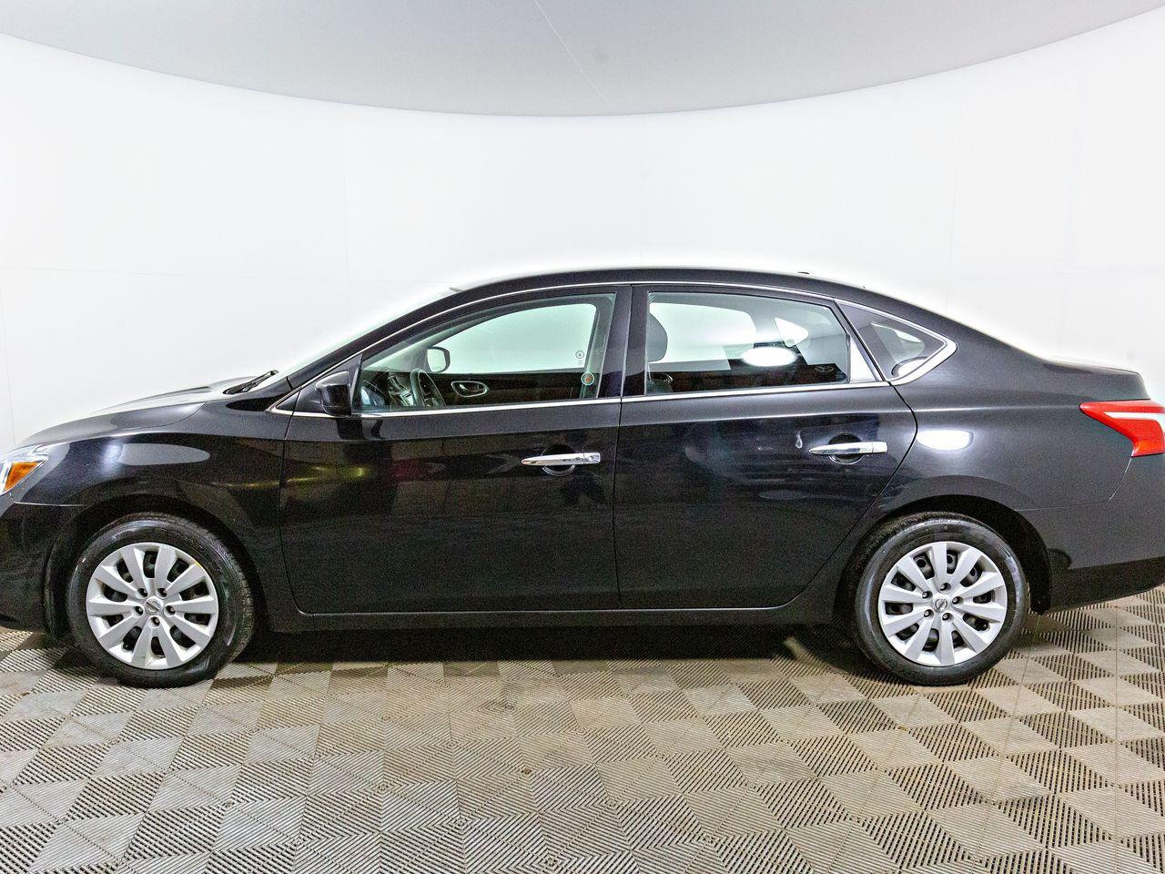 2018 Nissan Sentra S-4