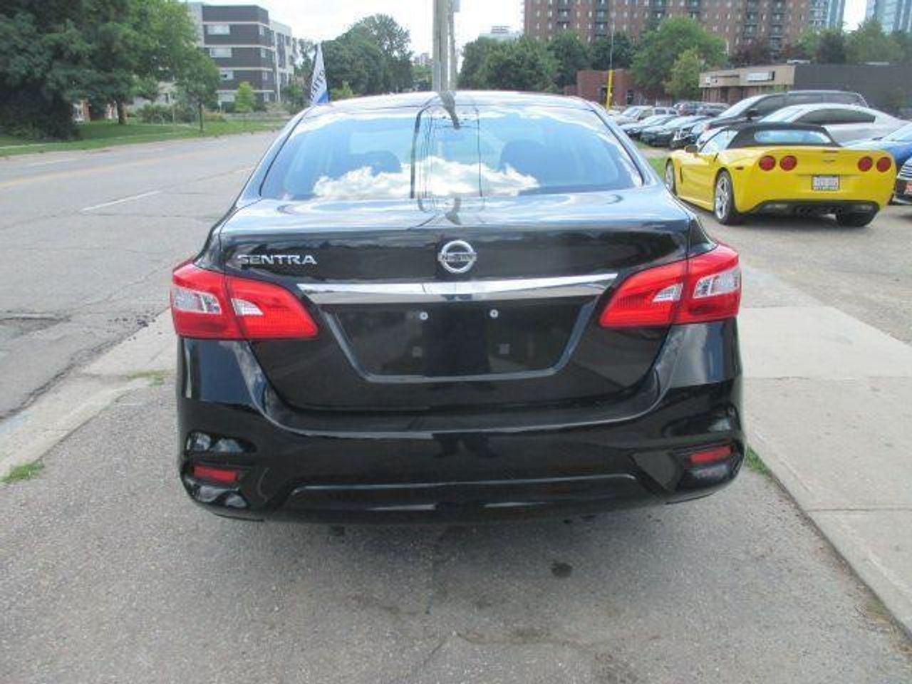 2018 Nissan Sentra S-2