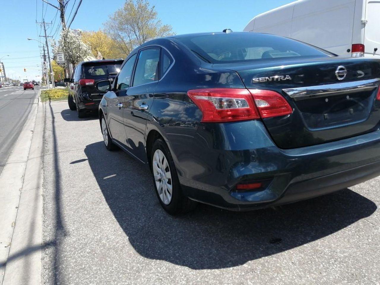 2018 Nissan Sentra S-4