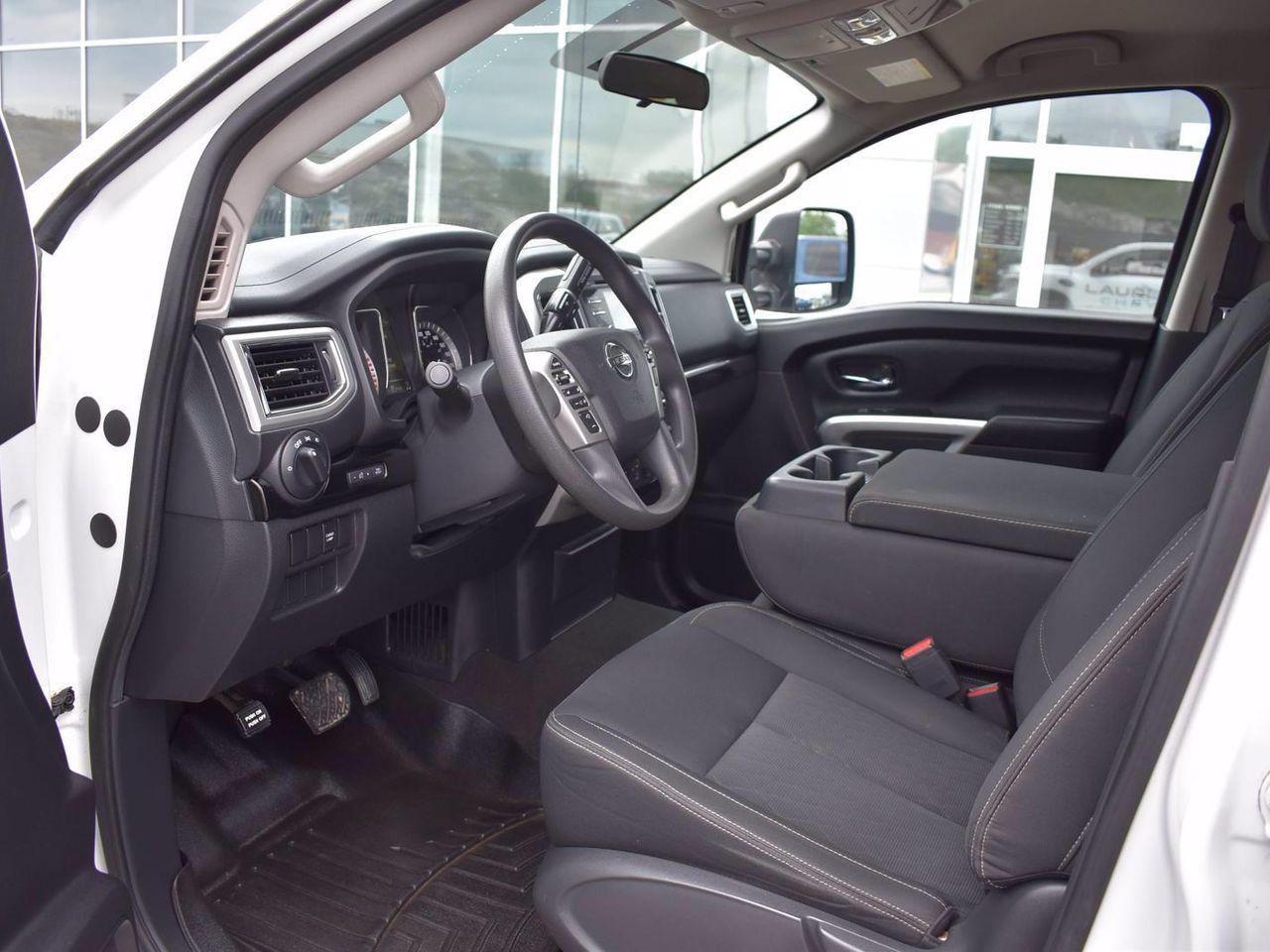2018 Nissan Titan xD S-2