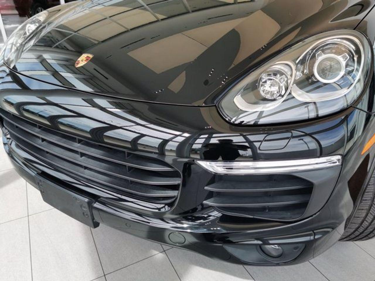 2018 Porsche Cayenne Base-2
