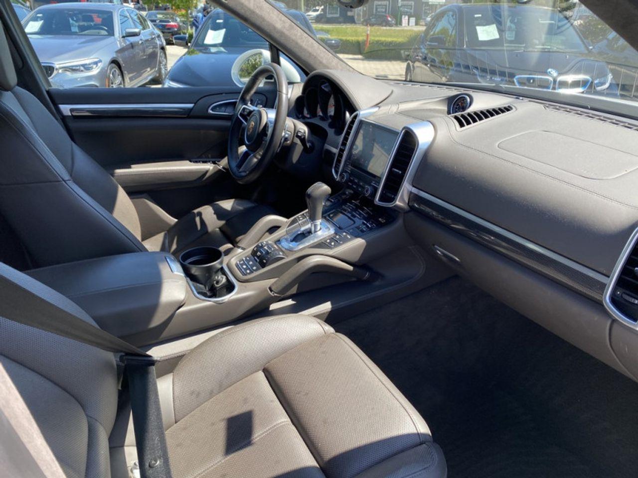 2018 Porsche Cayenne GTS-3