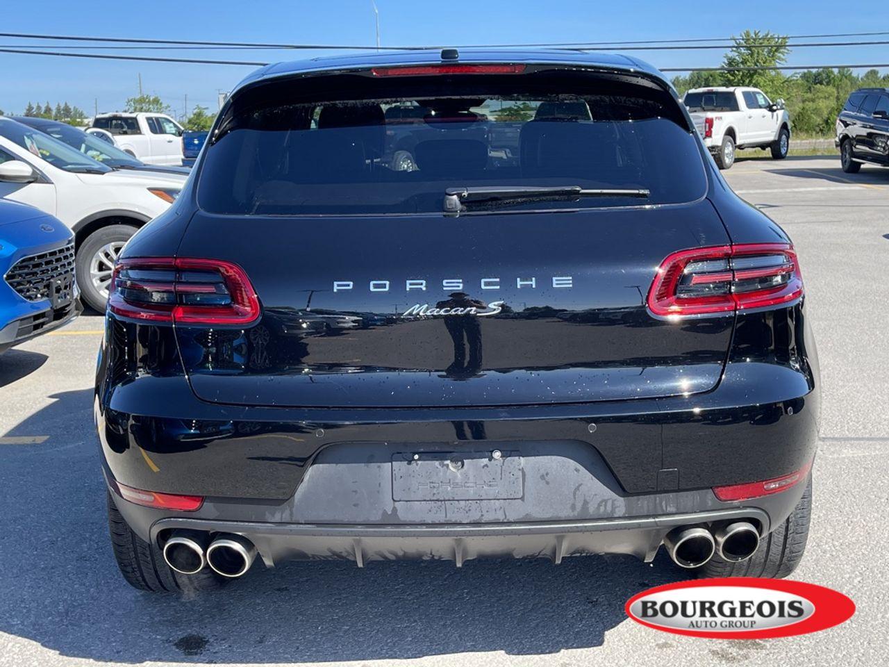 2018 Porsche Macan S-2