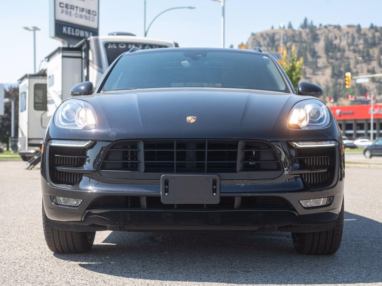 2018 Porsche Macan S-1