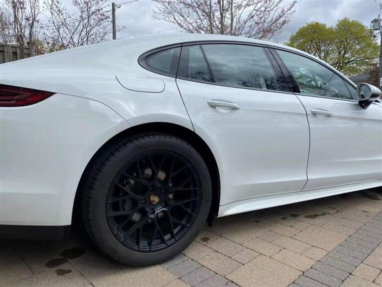 2018 Porsche Panamera 4S-3
