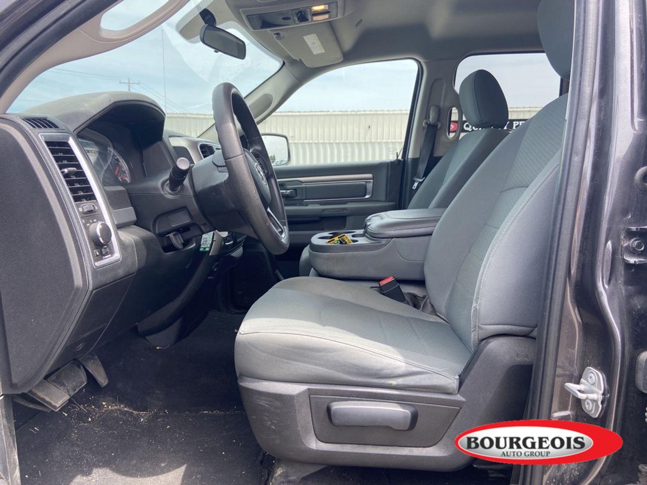 2018 Ram 1500 SLT-4