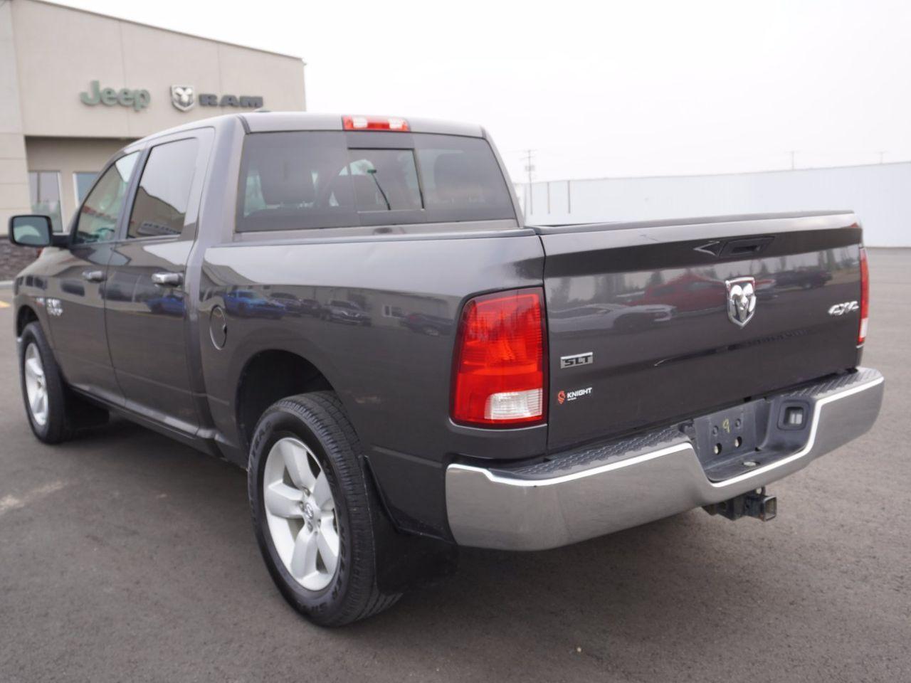 2018 Ram 1500 SLT-4