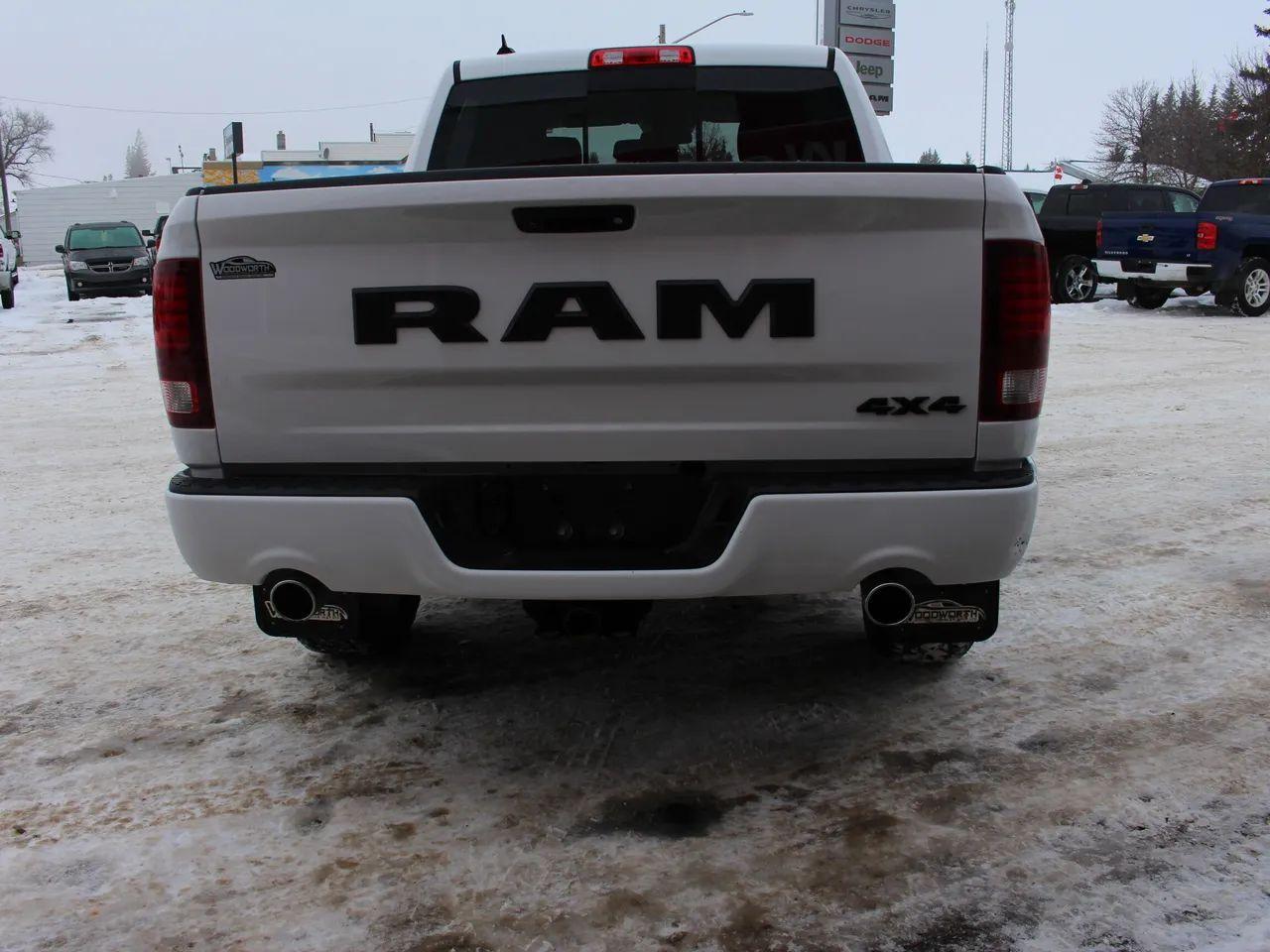 2018 Ram 1500 Sport-3