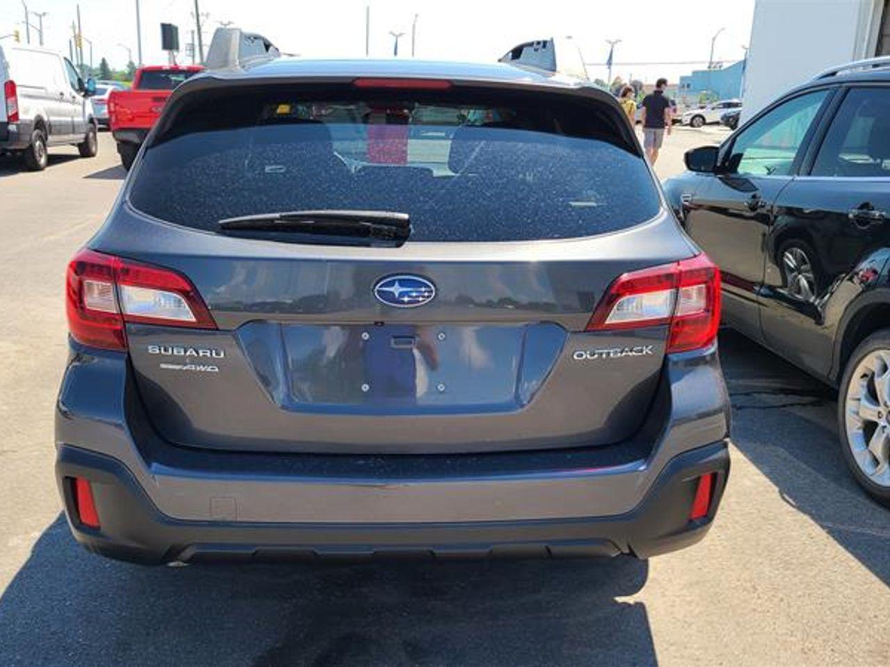 2018 Subaru Outback 2.5i-4