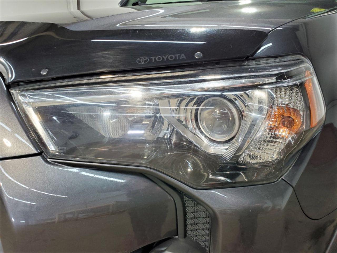 2018 Toyota 4Runner SR5-2
