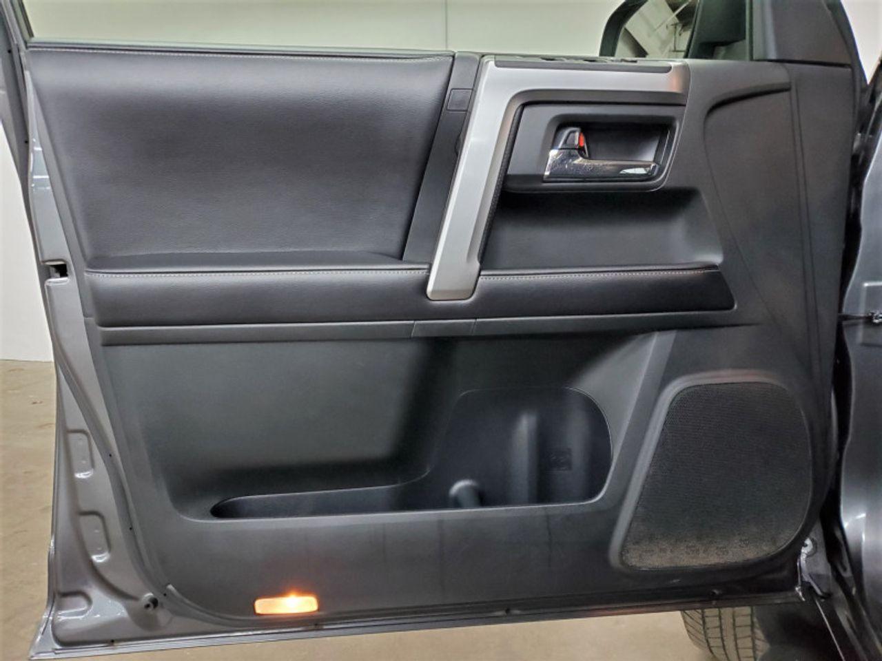 2018 Toyota 4Runner SR5-3