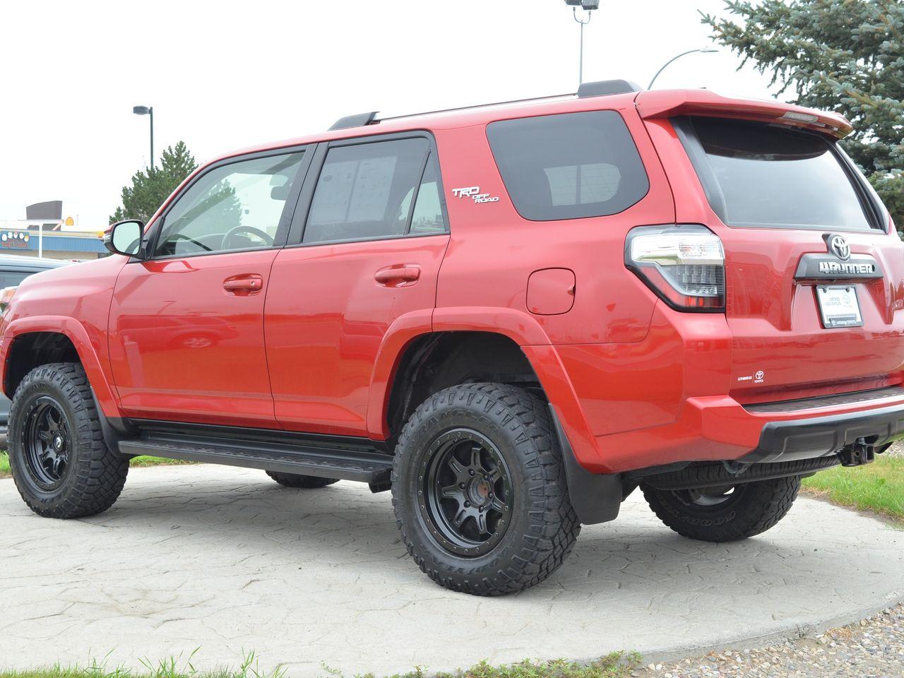2018 Toyota 4Runner SR5-2