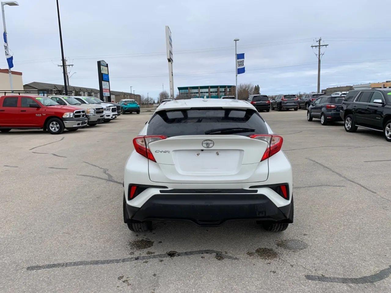 2018 Toyota CH-R XLE-4