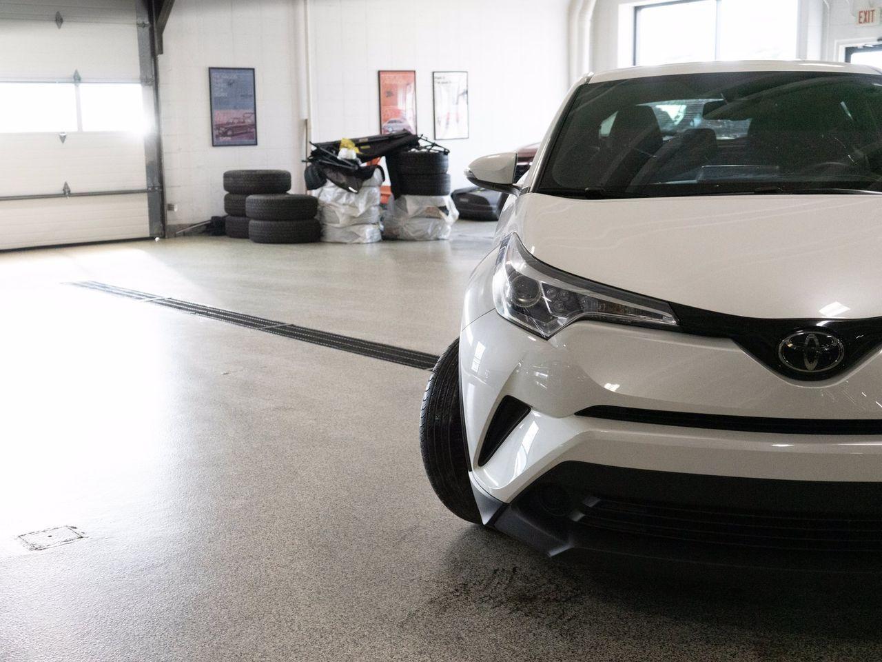 2018 Toyota CH-R XLE-2