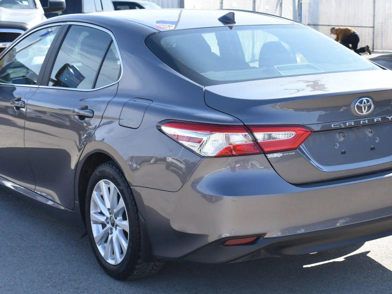 2018 Toyota Camry LE-2