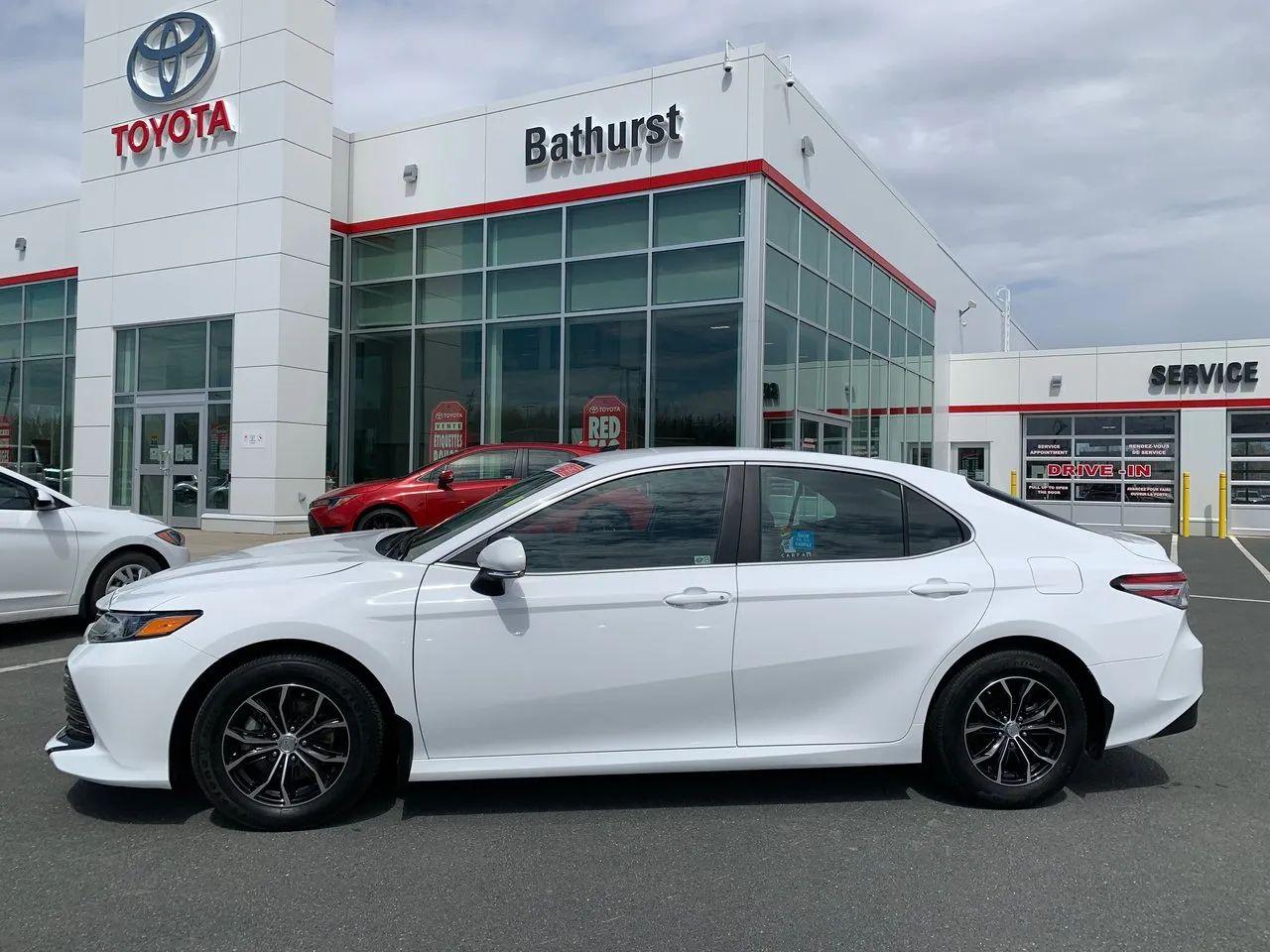 2018 Toyota Camry SE-1