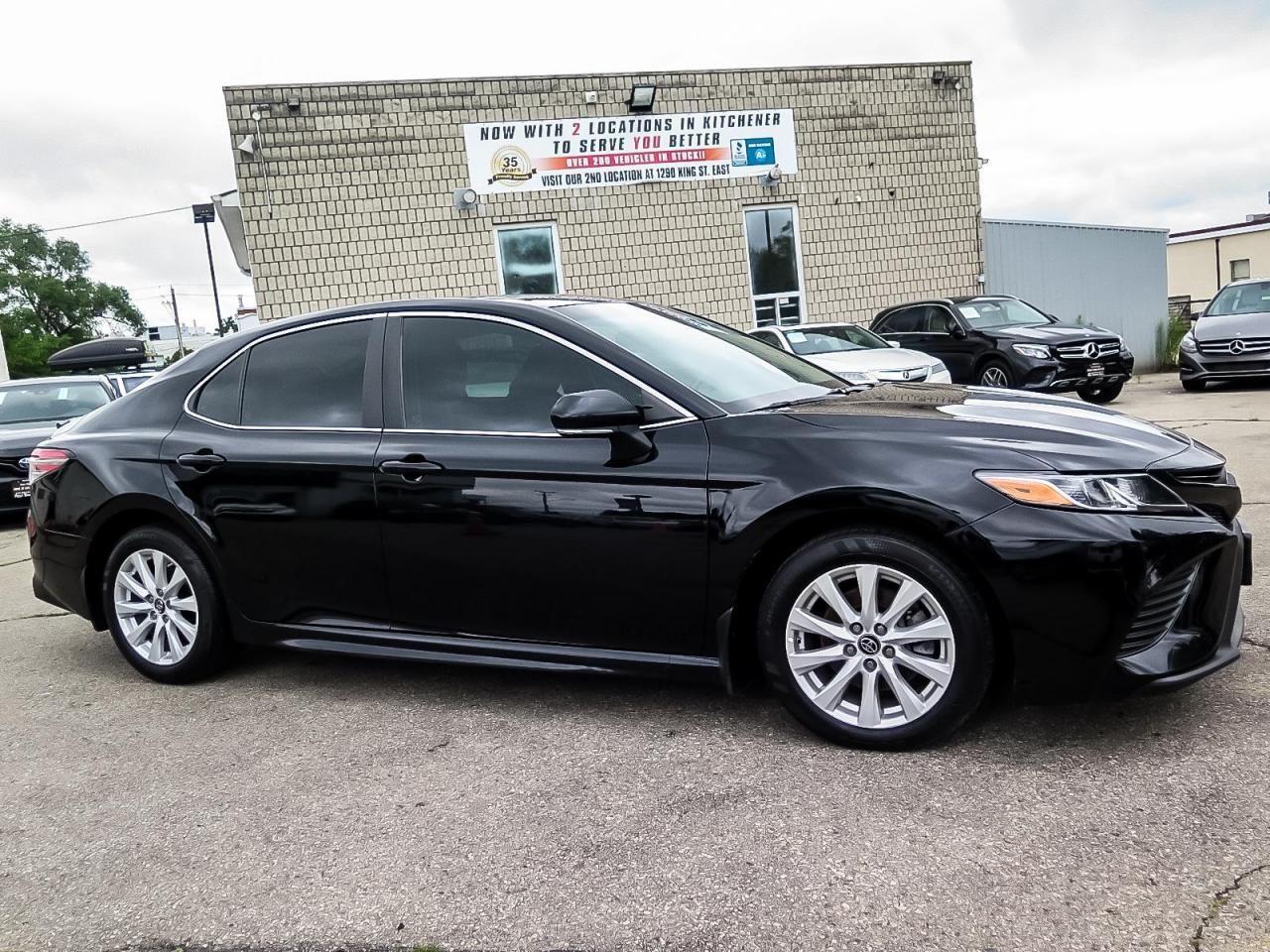 2018 Toyota Camry SE-3