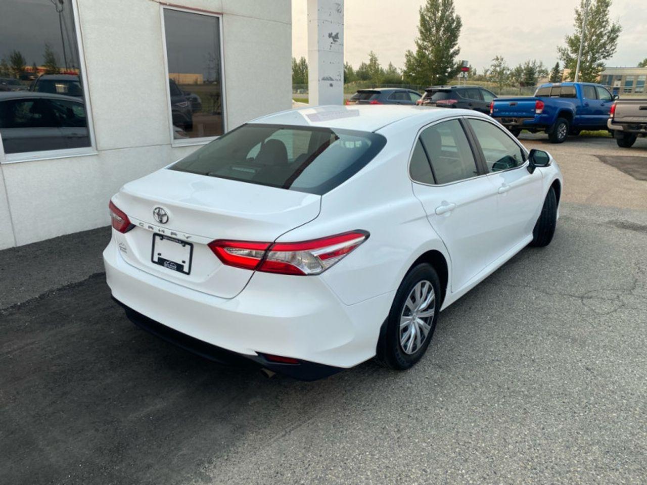 2018 Toyota Camry SE-2