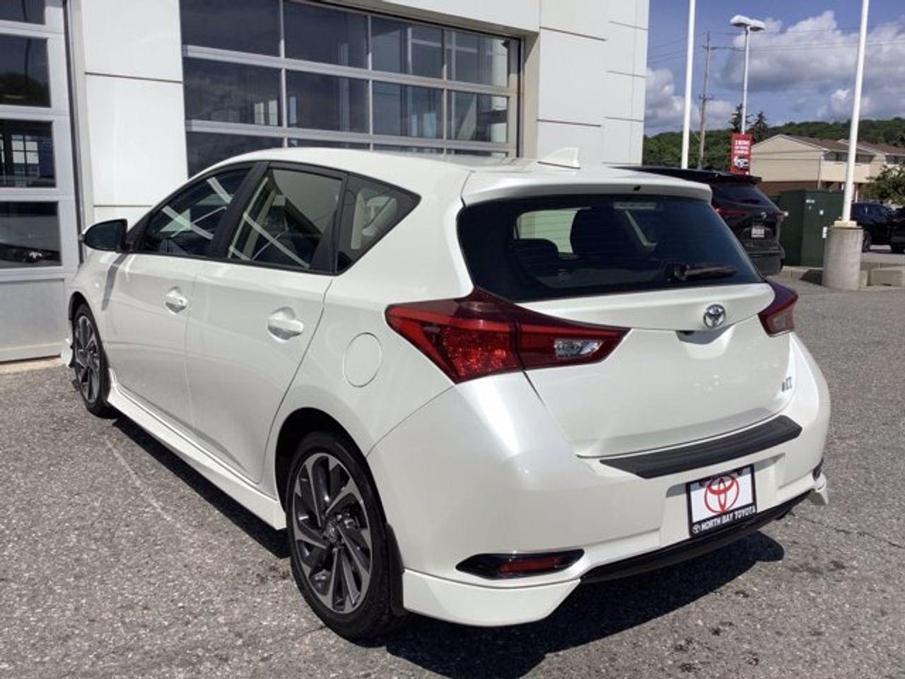 2018 Toyota Corolla iM Base-2