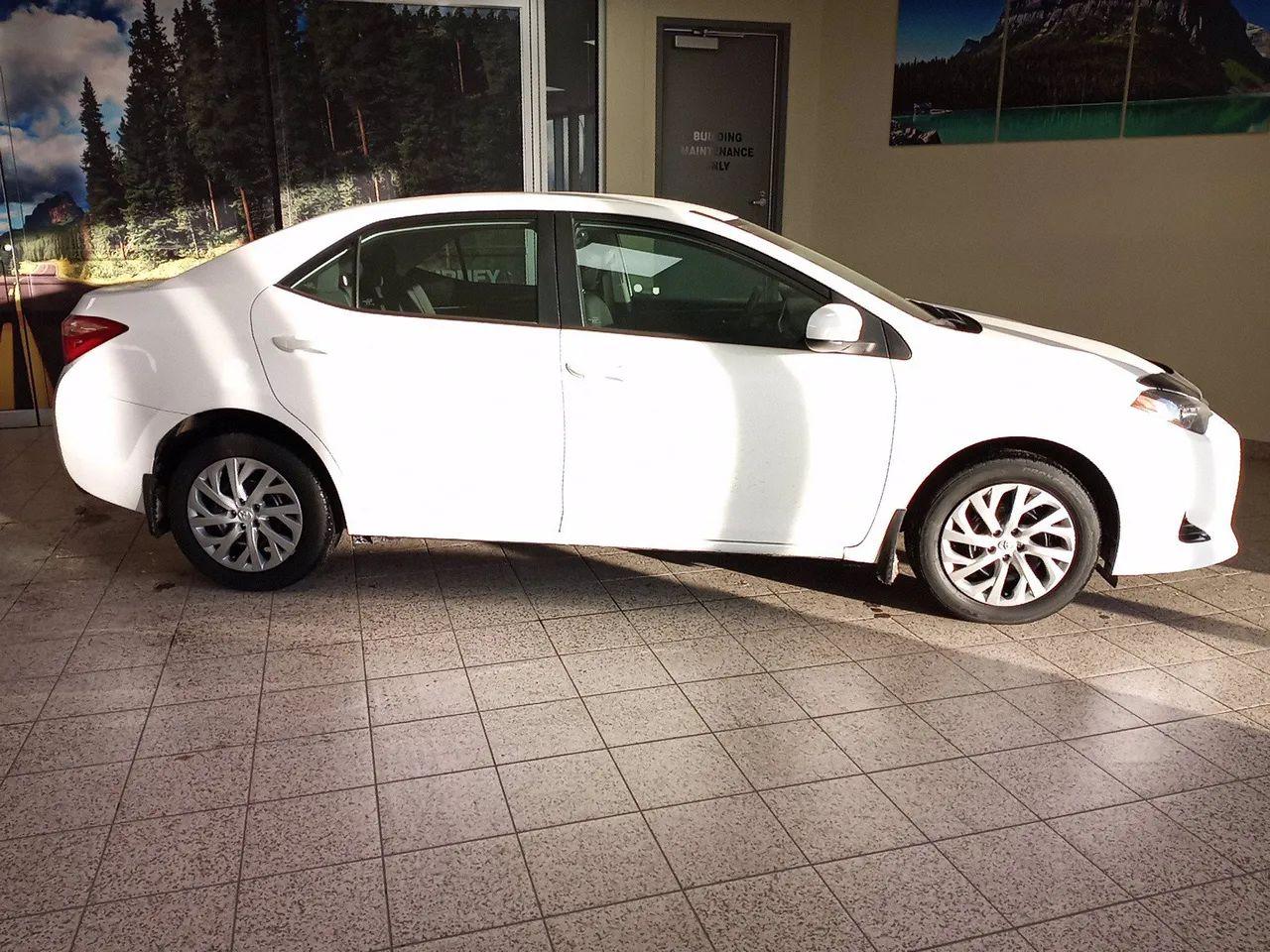 2018 Toyota Corolla LE-3