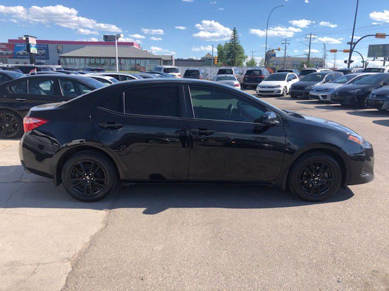 2018 Toyota Corolla LE-3