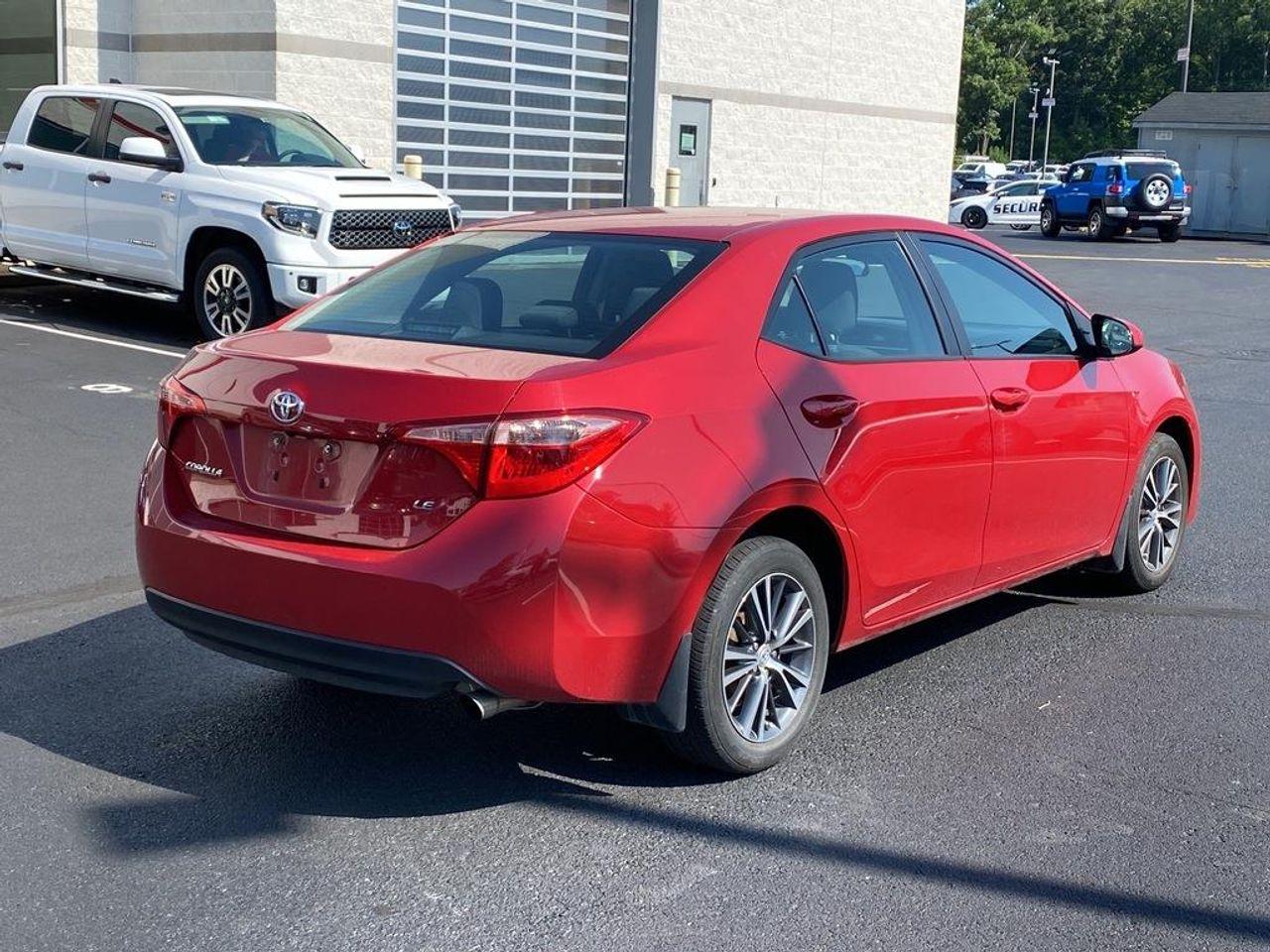 2018 Toyota Corolla LE-4