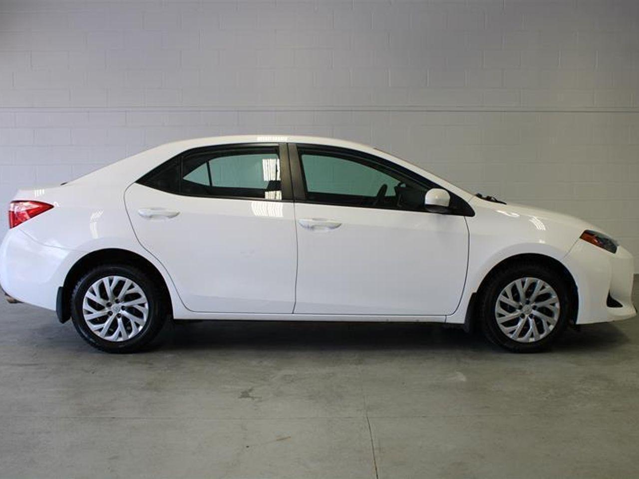 2018 Toyota Corolla LE-0