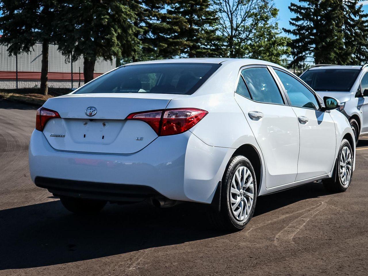 2018 Toyota Corolla LE-4